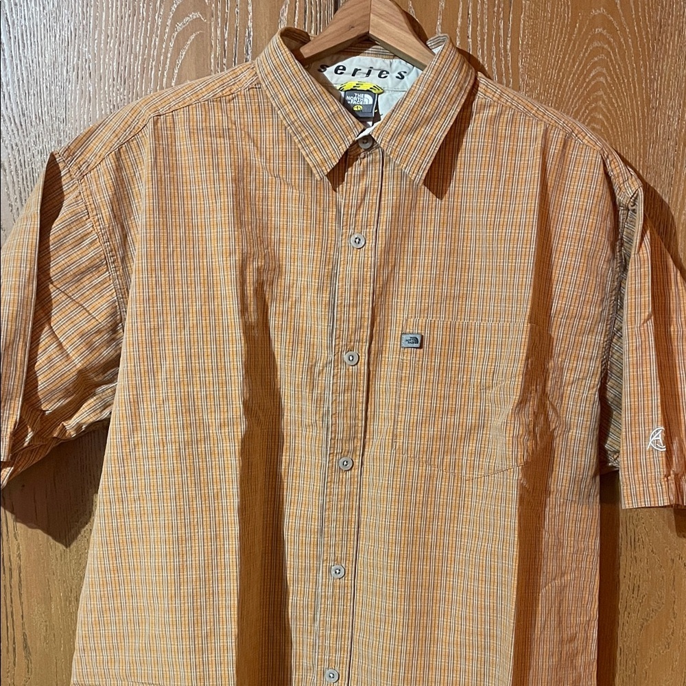 North Face A5 Men's Orange Plaid Button Down Short Sleeve Shirt